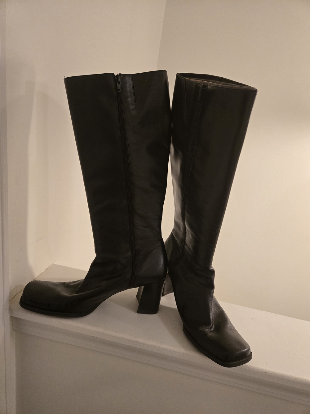 Classic Black Knee-High Heeled Boots with Square Toe